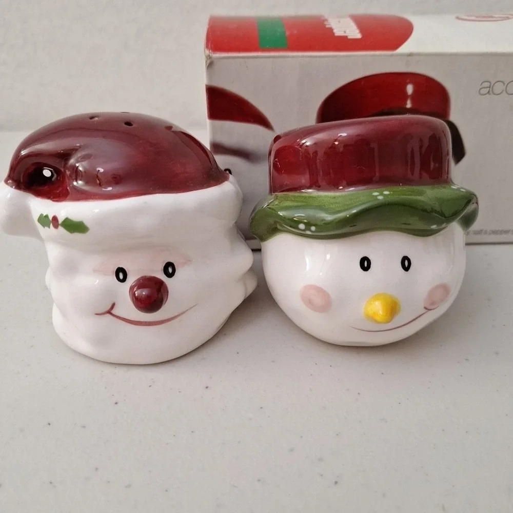 Vtg The Cellar Snowman Salt and Pepper Shakers Ceramic Christmas w/ Box